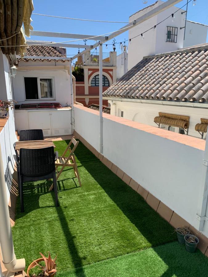 Stunning Attic With Private Terrace And Parking Optional Apartamento Sevilha Exterior foto